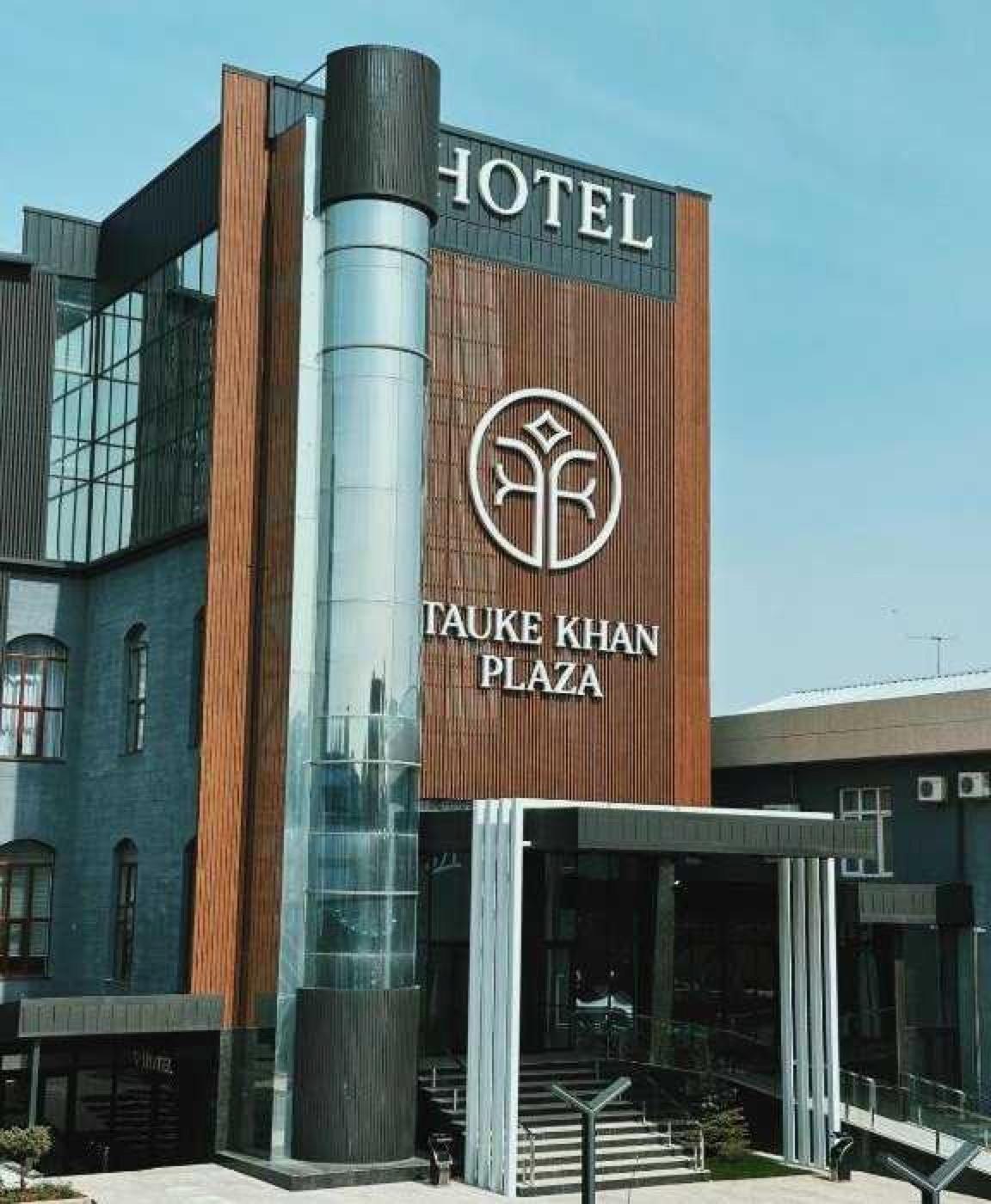 Hotel Tauke Khan Plaza